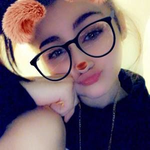 Meet your Posher, Alexia